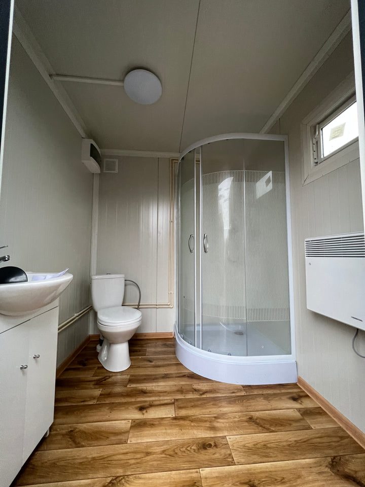 CONTENEDOR SANITARIO 2,00 x 2,00 M CON DUCHA Y CISTERNA